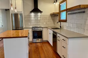 2513 E Cesar Chavez St, Austin, TX 78702 - Photo 3