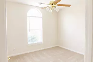 100 Lightfoot Ct, Hutto, TX 78634 - Photo 13