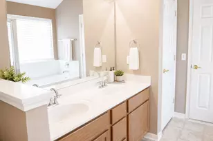 100 Lightfoot Ct, Hutto, TX 78634 - Photo 9