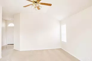 100 Lightfoot Ct, Hutto, TX 78634 - Photo 3