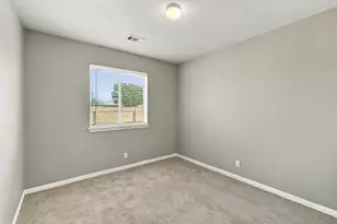 100 Lightfoot Ct, Hutto, TX 78634 - Photo 13