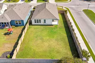 122 Patrick Herndon Dr, Bastrop, TX 78602 - Photo 31