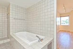 901 W 9th St, Austin, TX 78703 - Photo 21