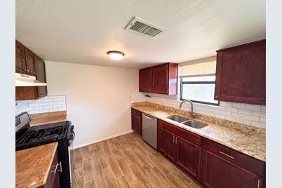 505 Cambridge, Round Rock, TX 78664 - Photo 9