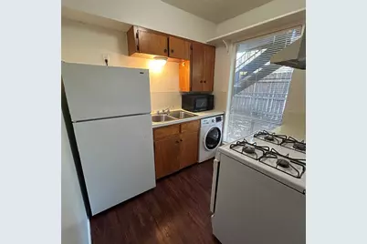 1011 W 23rd Street #102, Austin, TX 78705 - Photo 3