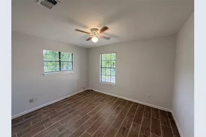 604 Gaylor Street #B, Austin, TX 78752 - Photo 5