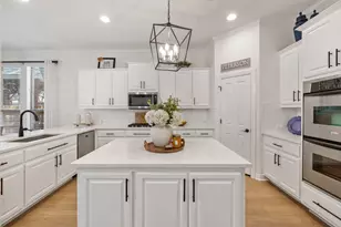 1124 Castle Path, Round Rock, TX 78681 - Photo 17