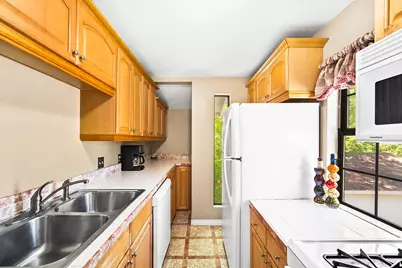 4812 Avenue G #B, Austin, TX 78751 - Photo 9