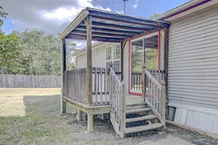 185 Peace Pipe, Smithville, TX 78957 - Photo 23