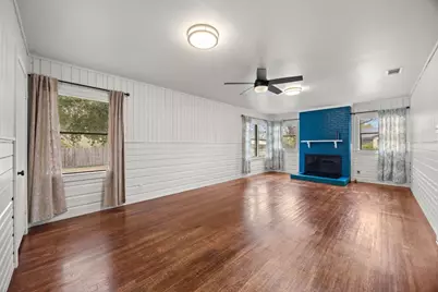 1815 Eckhardt Street, Taylor, TX 76574 - Photo 5