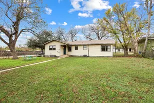 1815 Eckhardt St, Taylor, TX 76574 - Photo 29