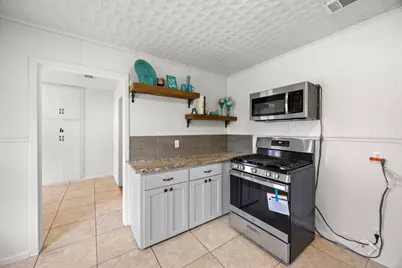 1815 Eckhardt Street, Taylor, TX 76574 - Photo 19