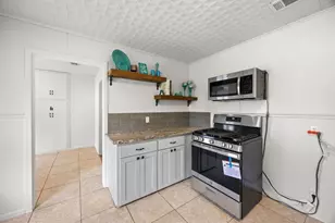 1815 Eckhardt St, Taylor, TX 76574 - Photo 19