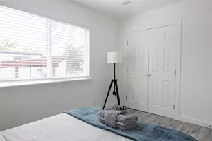 1200 E 52nd St, Austin, TX 78723 - Photo 9