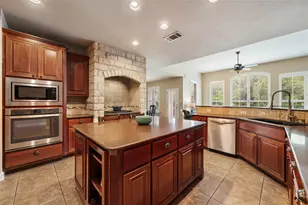 3117 Goldenoak Cir, Round Rock, TX 78681 - Photo 15