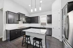 308 Cross Timbers Dr, Georgetown, TX 78628 - Photo 9