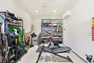 194 Treehaven Ct, Buda, TX 78610 - Photo 35