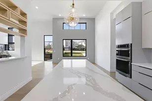 5013 Rob-Scott St, Austin, TX 78721 - Photo 11