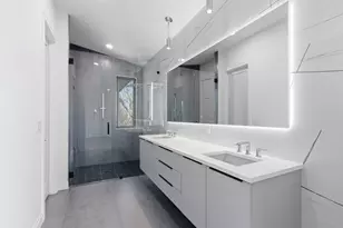 5013 Rob-Scott St, Austin, TX 78721 - Photo 17