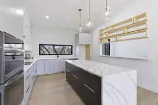 5013 Rob-Scott St, Austin, TX 78721 - Photo 9