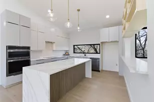 5013 Rob-Scott St, Austin, TX 78721 - Photo 9