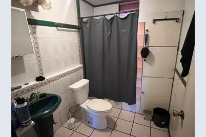 109 W Crockett Street, Giddings, TX 78942 - Photo 13