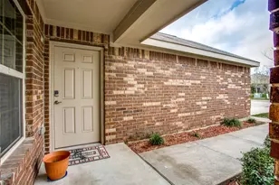 3605 Alpine Autumn Dr, Austin, TX 78744 - Photo 3