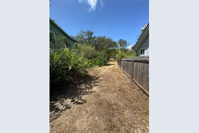1196 Em Franklin Avenue, Austin, TX 78721 - Photo 3