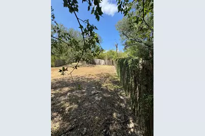 1196 Em Franklin Avenue, Austin, TX 78721 - Photo 9
