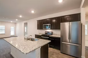 490 Evergreen Sumac Loop, Kyle, TX 78640 - Photo 11