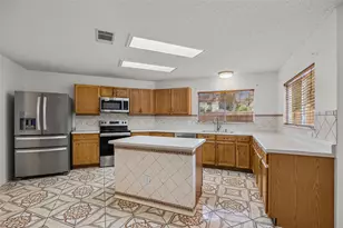 805 Catumet Dr, Pflugerville, TX 78660 - Photo 9