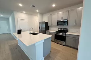 109 Corn Ln, Hutto, TX 78634 - Photo 7