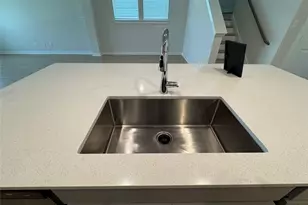 109 Corn Ln, Hutto, TX 78634 - Photo 9