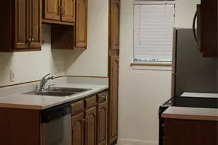 203 E 31st St, Austin, TX 78705 - Photo 13