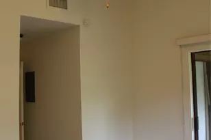 203 E 31st St, Austin, TX 78705 - Photo 23