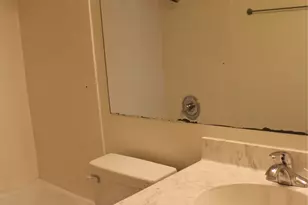 203 E 31st St, Austin, TX 78705 - Photo 27