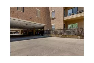 203 E 31st St, Austin, TX 78705 - Photo 11