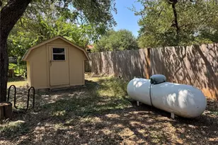 2207 N Cannes Dr, Cedar Park, TX 78613 - Photo 19