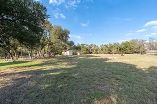 967 Falconwood Dr, San Marcos, TX 78666 - Photo 29