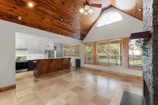 967 Falconwood Dr, San Marcos, TX 78666 - Photo 3