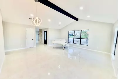 20201 Byrd Avenue, Lago Vista, TX 78645 - Photo 5