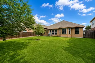 1012 Wallin Farms Cove, Hutto, TX 78634 - Photo 17