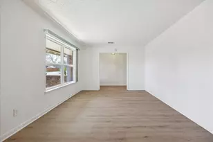 10512 Walnut Bend Dr, Austin, TX 78753 - Photo 11