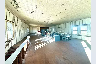 1102 Beech Street, Taylor, TX 76574 - Photo 33