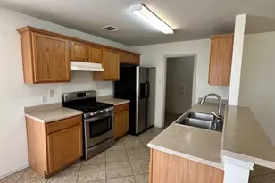 15013 Sassafras Trail, Pflugerville, TX 78660 - Photo 9