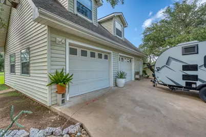 1106 N Shorewood Drive, Granite Shoals, TX 78654 - Photo 35