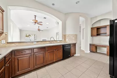 12820 Appaloosa Chase Drive, Austin, TX 78732 - Photo 9