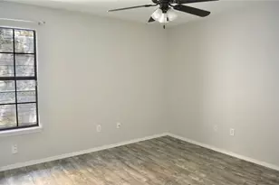 6400 Santos St, Austin, TX 78741 - Photo 17