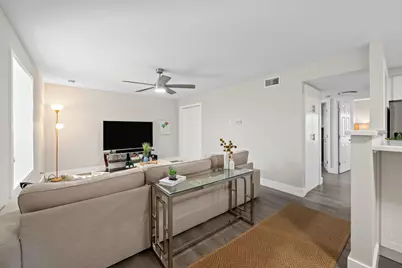7801 Shoal Creek Boulevard #203, Austin, TX 78757 - Photo 5