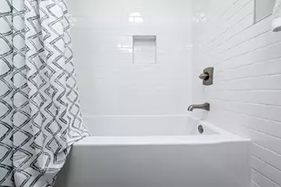 7801 Shoal Creek Blvd, Austin, TX 78757 - Photo 11